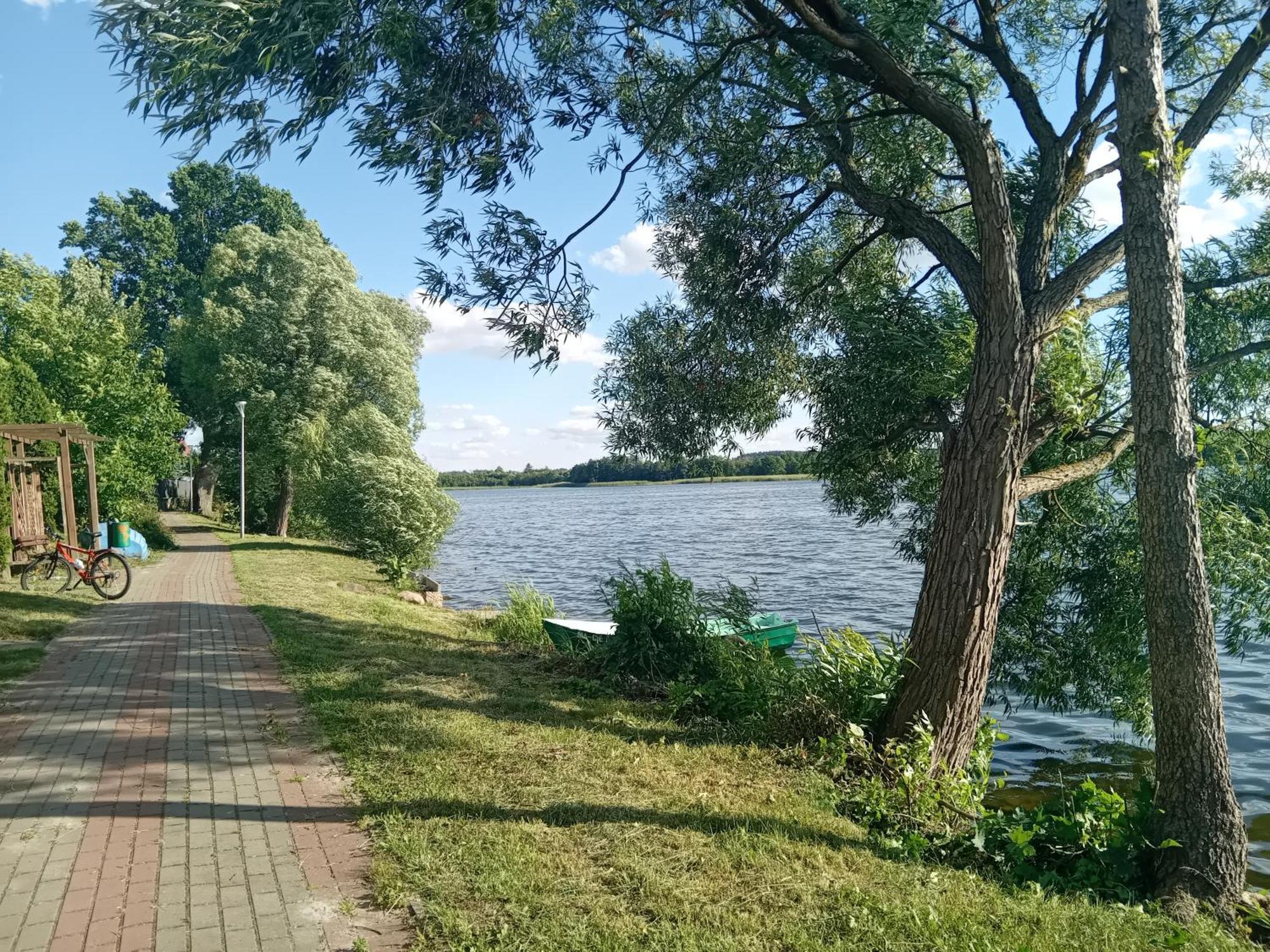 Pokoje Goscinne Sloneczny Klon Dabrowno Esterno foto