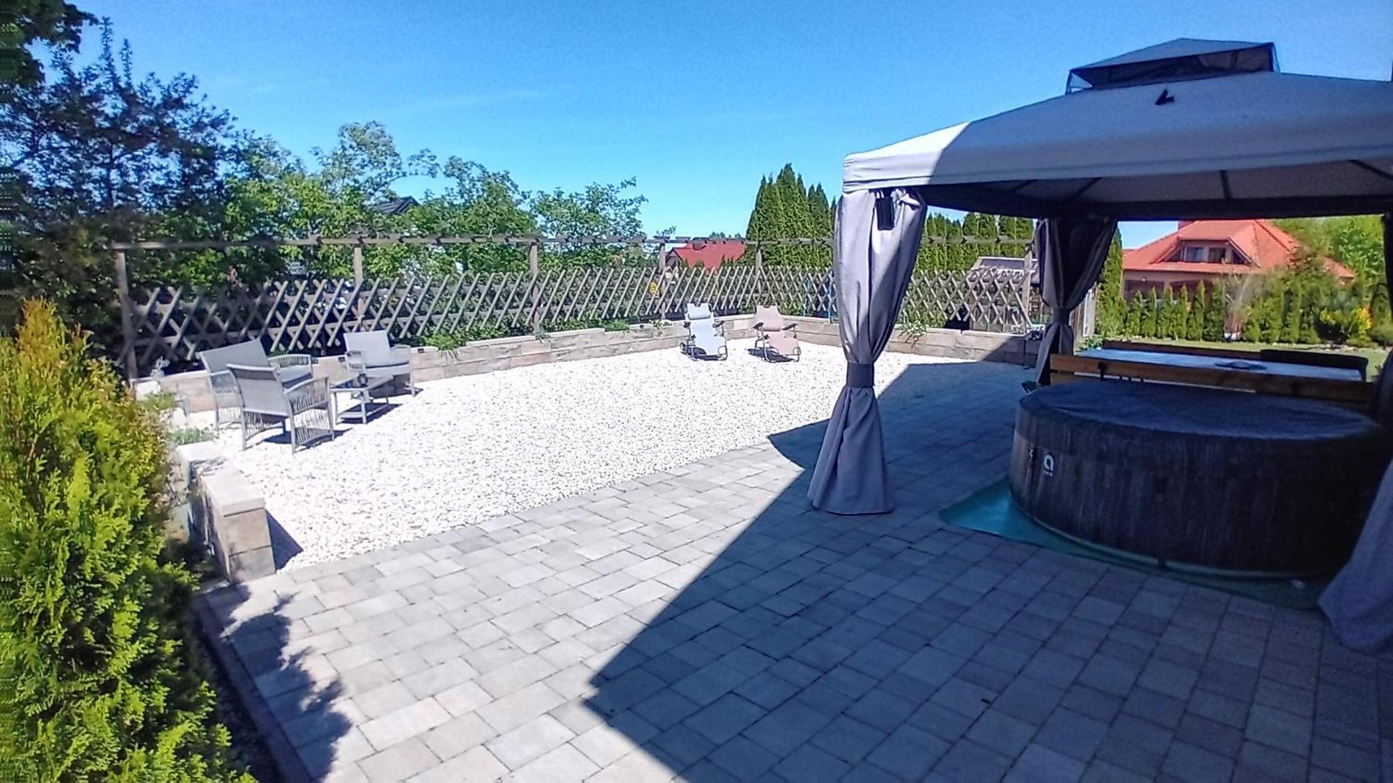 Pokoje Goscinne Sloneczny Klon Dabrowno Esterno foto